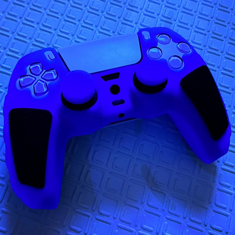 HLRAO Glow in The Dark PS5 Controller Skin,Blue Anti Slip Soft Thicked Studded Silicone Cover Skins Compatible with PS5 Controller,Include 8 PCS Blue Thumb Grips Glow and 2 Cat Paw Grips Accessories. - Image 5